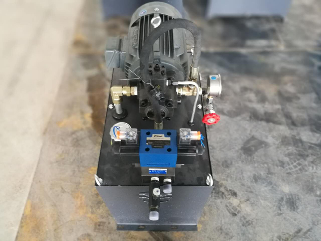 塑料機(jī)械液壓系(xi)統